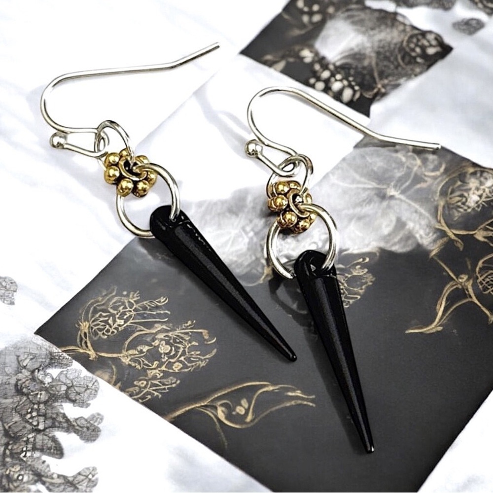5 For $25💫Punk Black Spike Cone Dangles Earrings